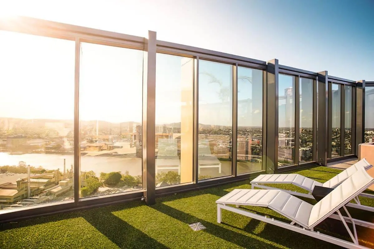 Resort Living 2Br With Pool Spa Gym & Parking Brisbane Apartmán