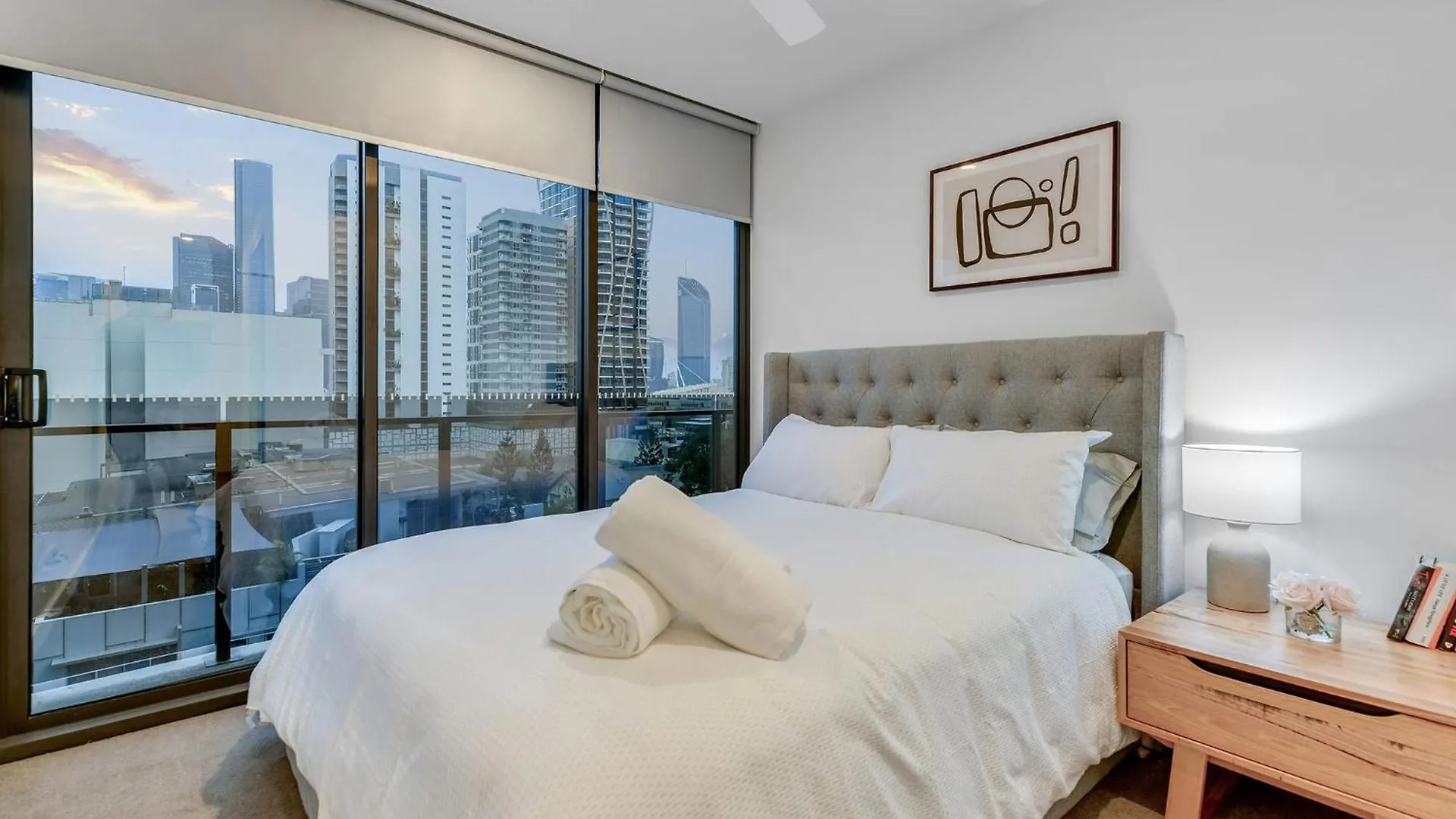 Resort Living 2Br With Pool Spa Gym & Parking Brisbane 0*,  Austrálie