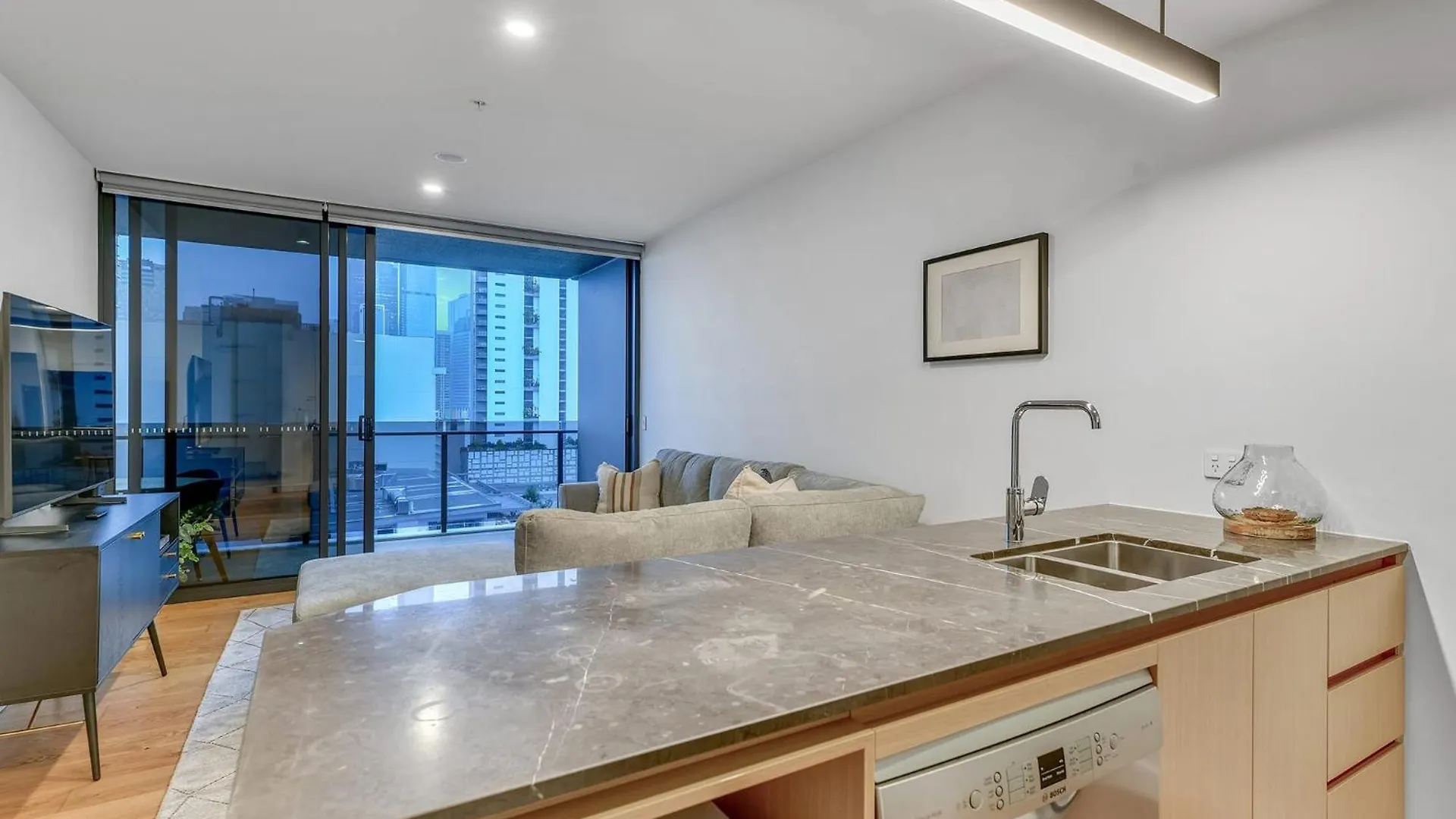 Resort Living 2Br With Pool Spa Gym & Parking Brisbane Apartmán